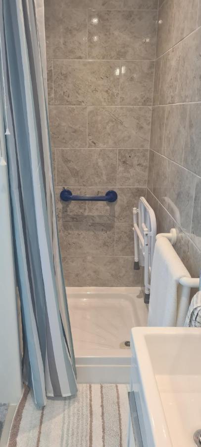 Parc Lodge Guesthouse ブリジェンド エクステリア 写真