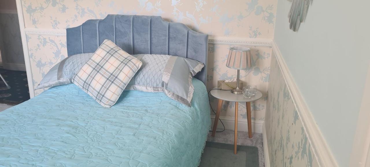 Parc Lodge Guesthouse ブリジェンド エクステリア 写真